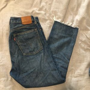 Levi Straight Leg Wedge Fit